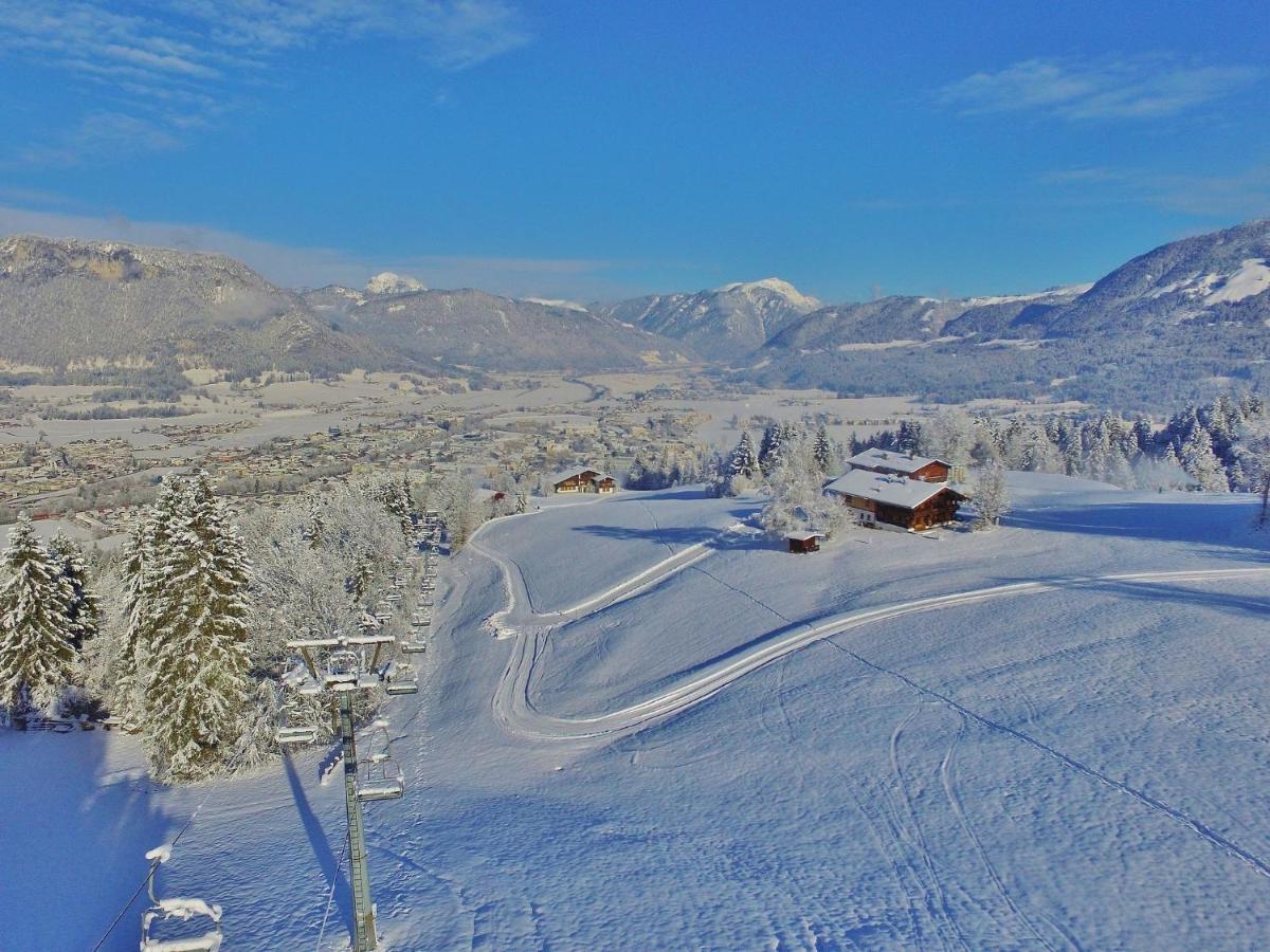 Chalet On The Ski Slope In St Johann In Tyrol Apfeldorf Dış mekan fotoğraf
