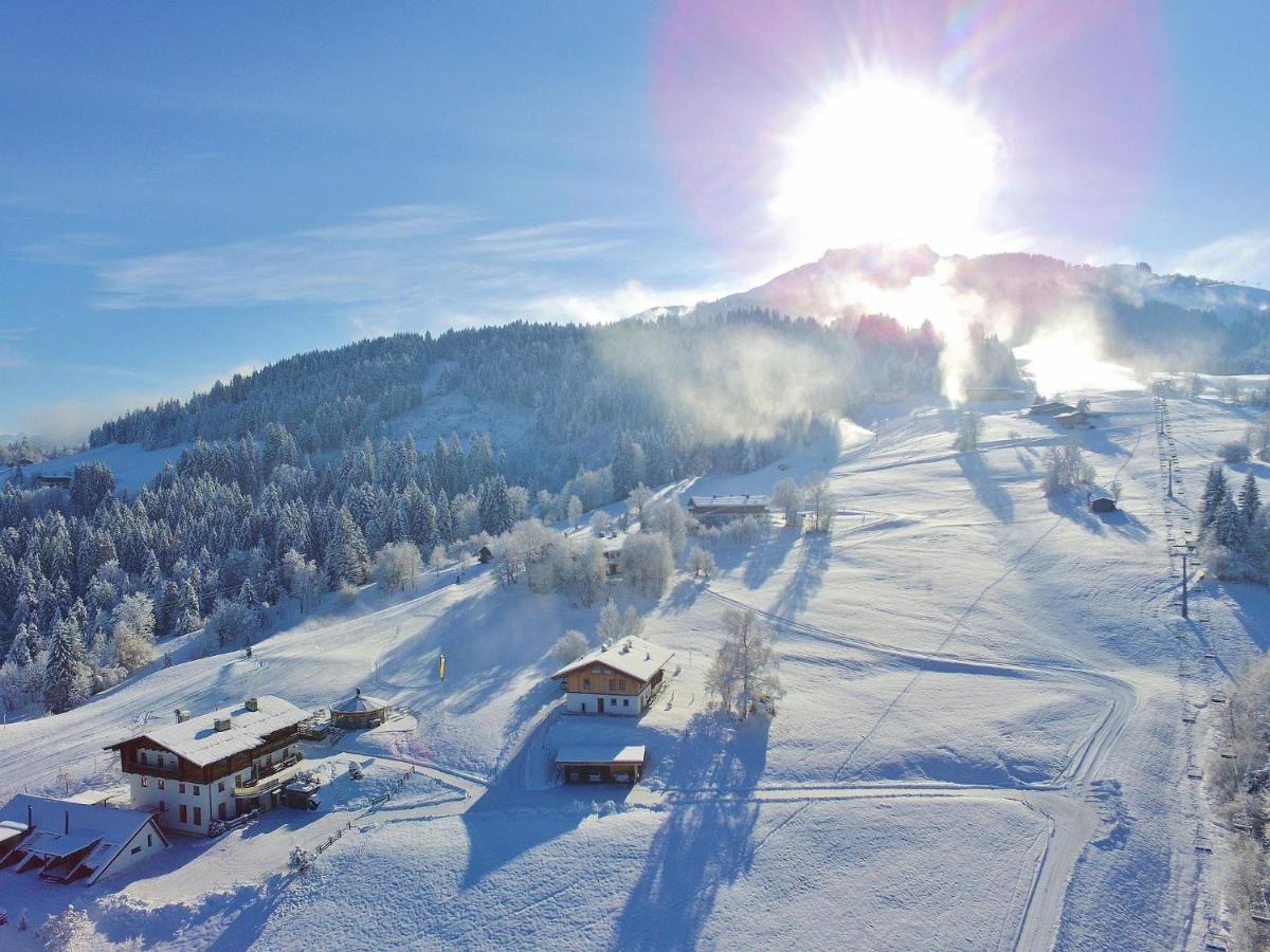 Chalet On The Ski Slope In St Johann In Tyrol Apfeldorf Dış mekan fotoğraf